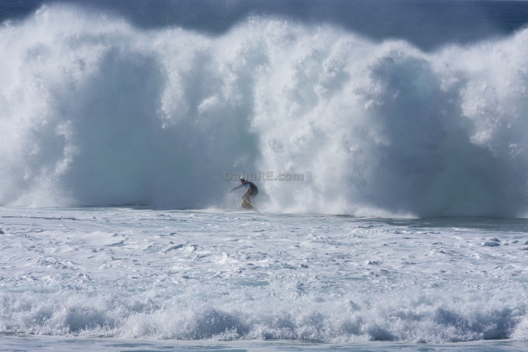 Large Wave Surfing Oahu