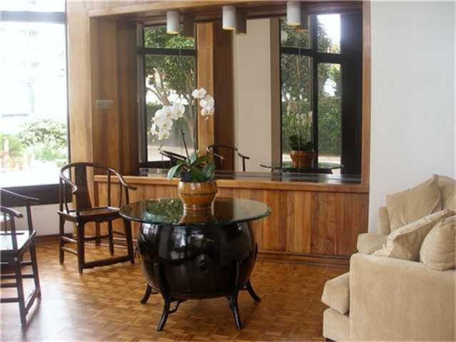 2040 Nuuanu Avenue  Unit 1203