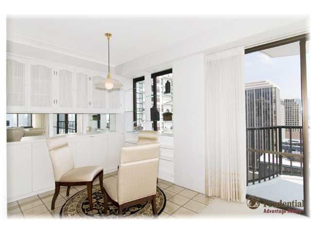 700 Richards Street  Unit 2206
