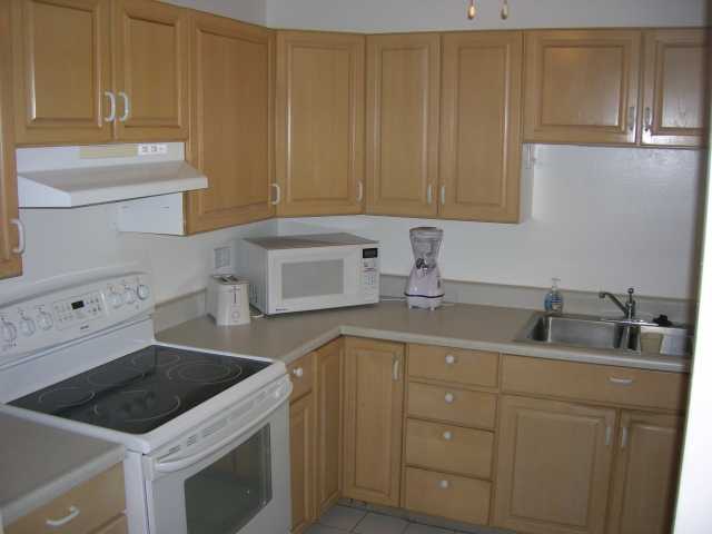 2575 Kuhio Avenue  Unit 1702