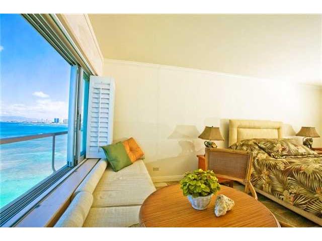 2895 Kalakaua Avenue  Unit 1403/1404/1405