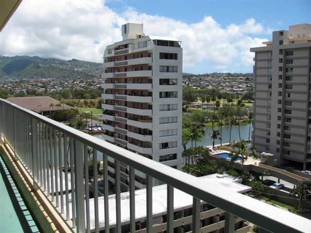 303 Liliuokalani Avenue  Unit 1104