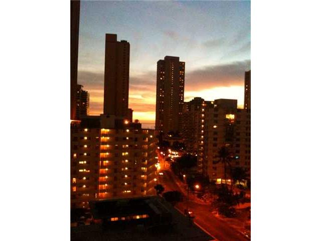 303 Liliuokalani Avenue  Unit 1104