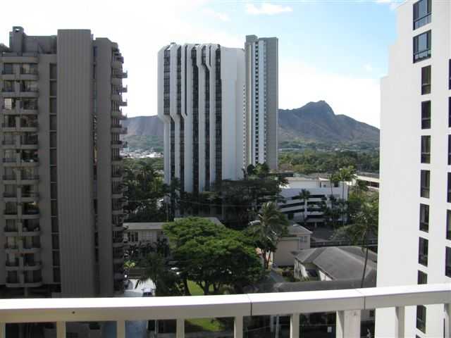 303 Liliuokalani Avenue  Unit 1104
