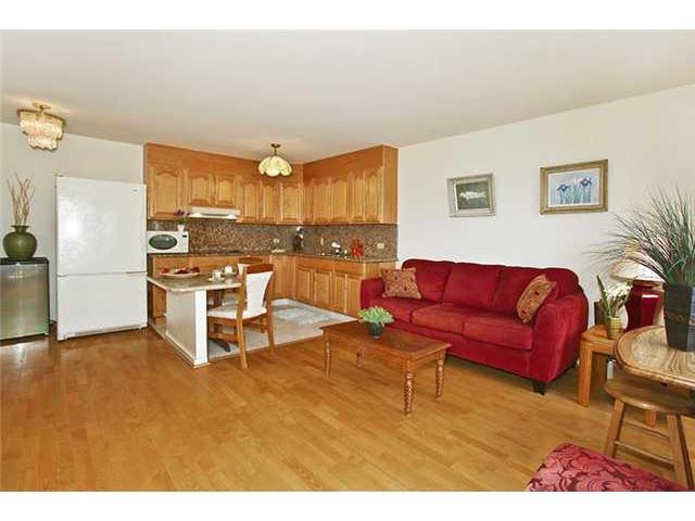 509 University Avenue  Unit 703