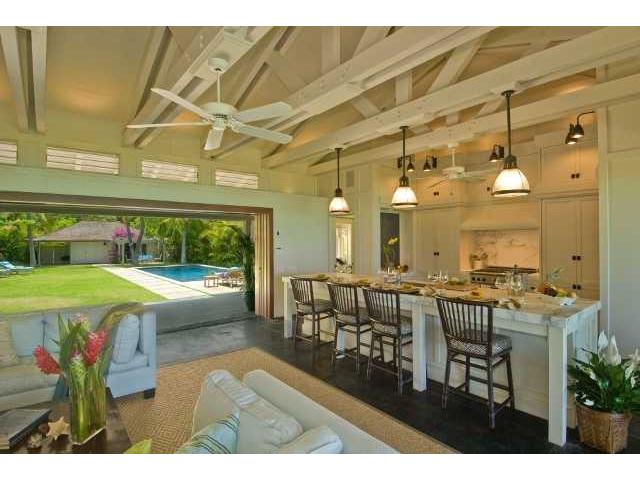 1586 Mokulua Drive  Unit 1