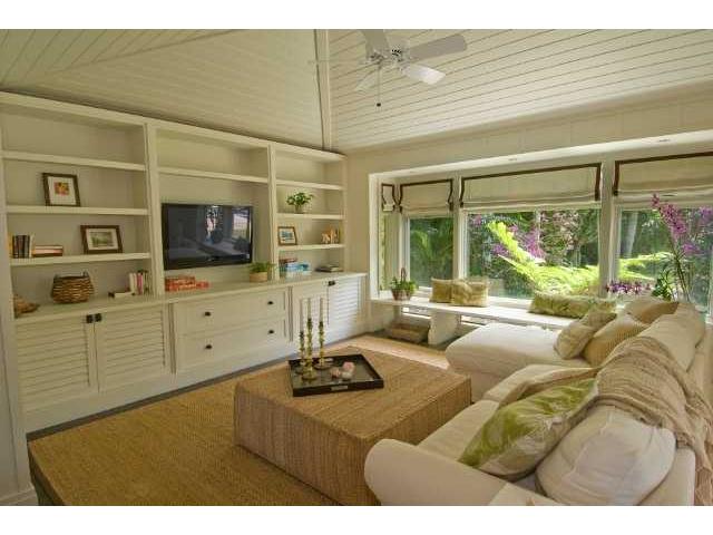 1586 Mokulua Drive  Unit 1
