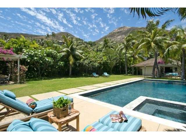 1586 Mokulua Drive  Unit 1