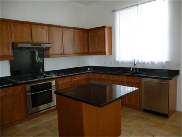 921087 B Palahia Street  Unit 27