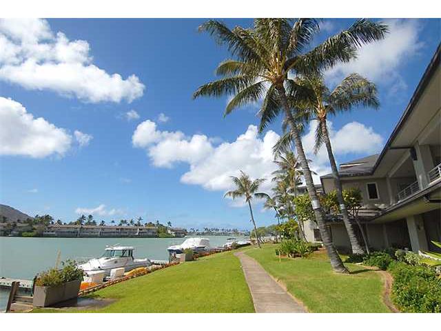 1 Keahole Place  Unit 2505