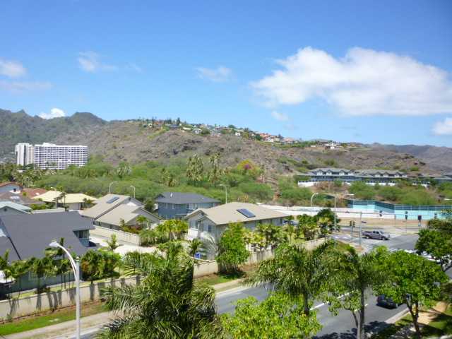1 Keahole Place  Unit 2505
