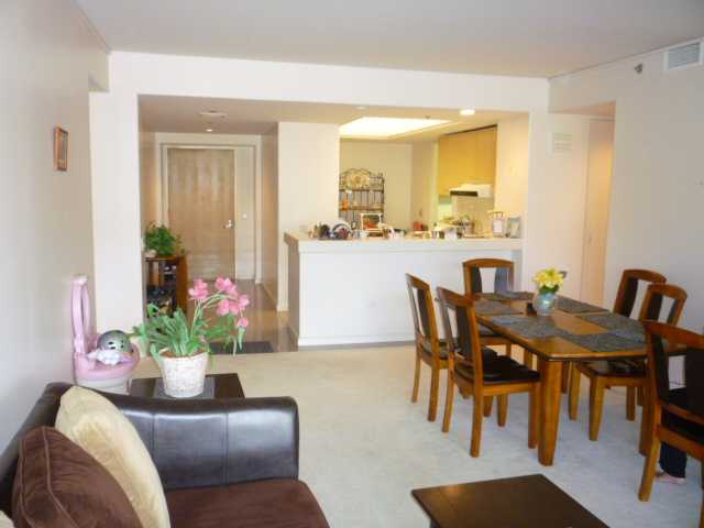 1 Keahole Place  Unit 2505