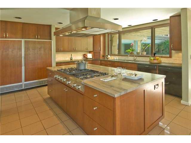 572C N Kalaheo Avenue