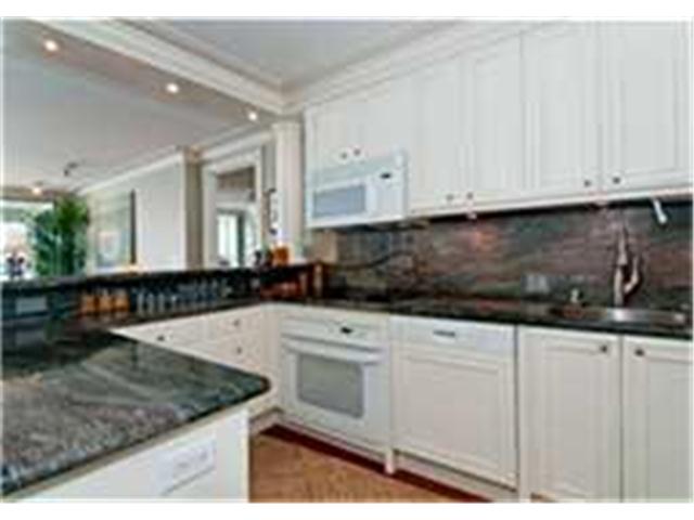 2877 Kalakaua Avenue  Unit 1107