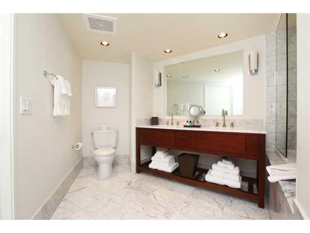 223 Beach Walk  Unit 802