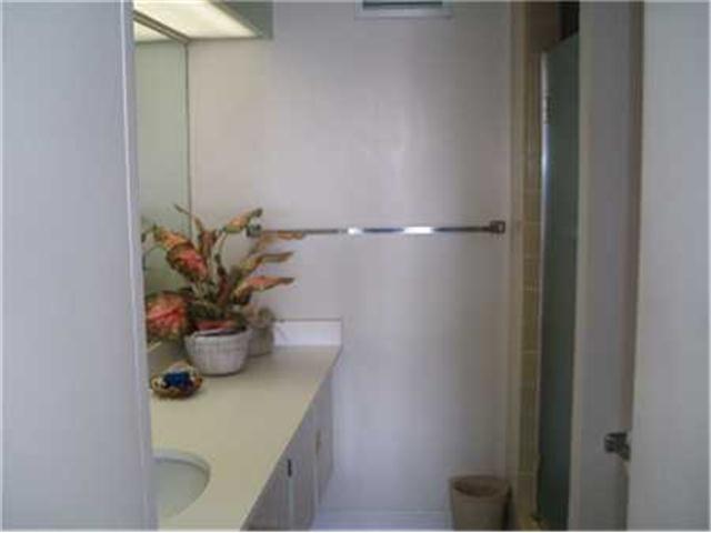 2333 Kapiolani Boulevard  Unit 2411
