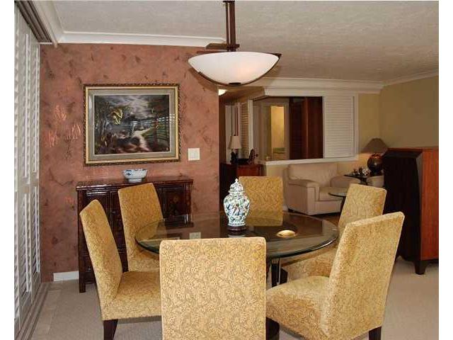 2979 Kalakaua Avenue  Unit 804