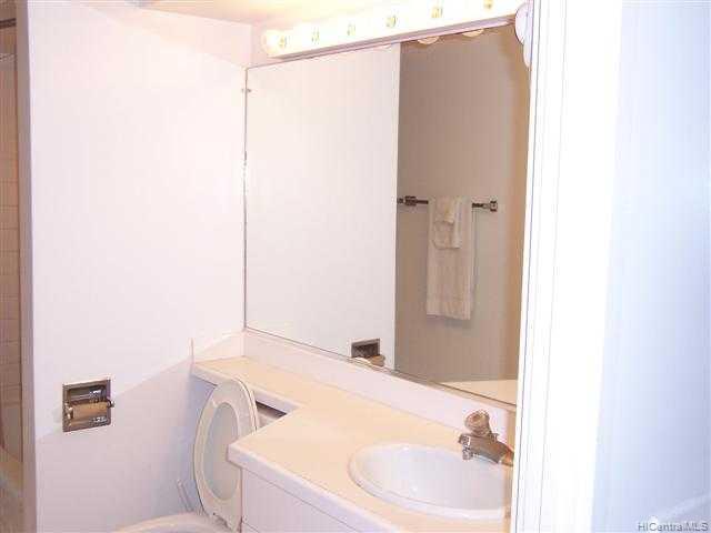 2947 Kalakaua Avenue  Unit 302