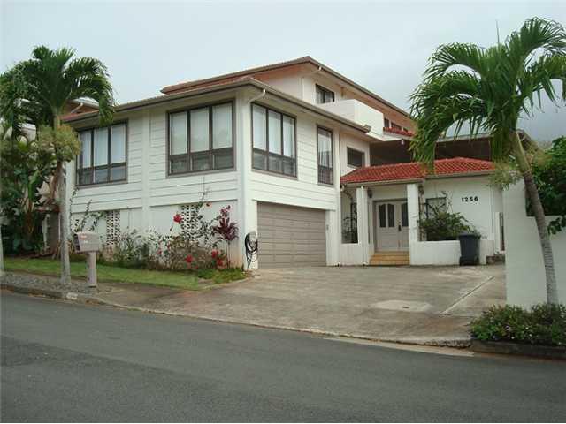 1256 Aupupu Place
