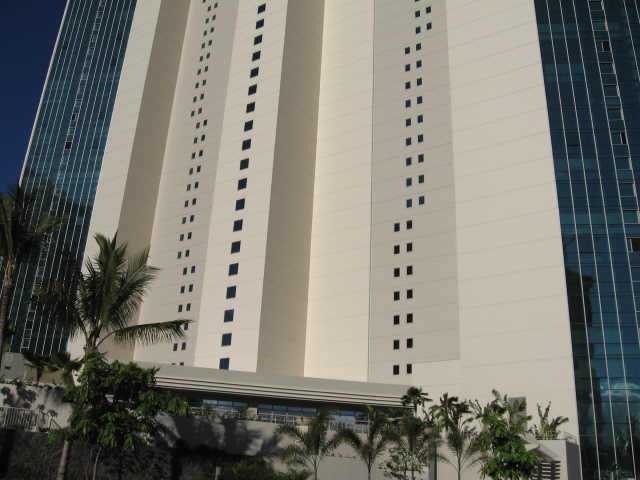 1177 Queen Street  Unit 708