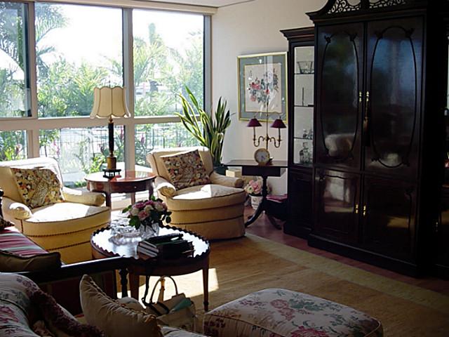 1177 Queen Street  Unit 708
