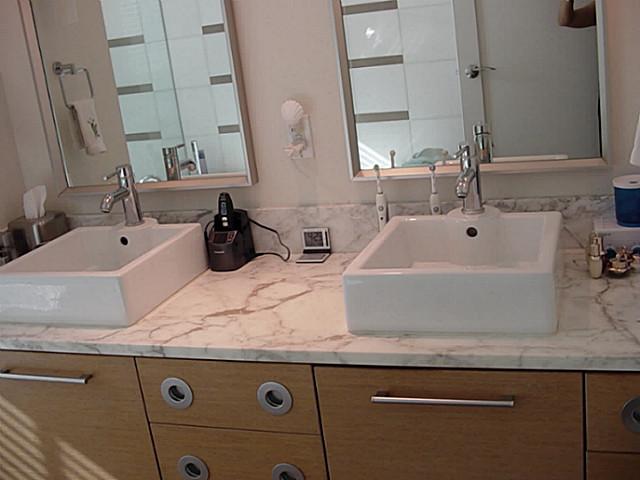 1177 Queen Street  Unit 708