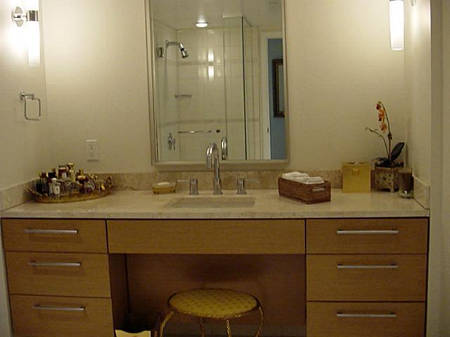 1177 Queen Street  Unit 708