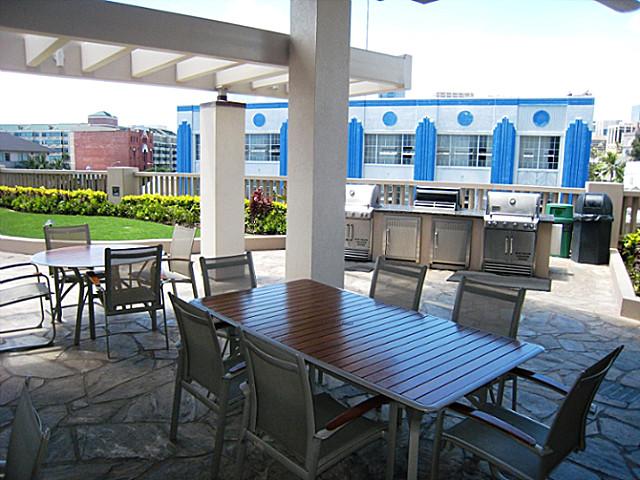 600 Queen Street  Unit 3809