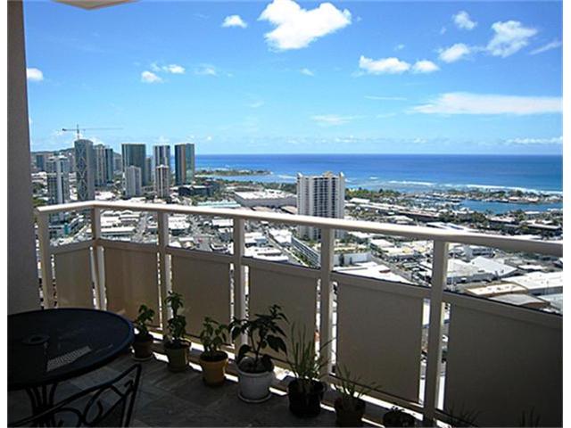 600 Queen Street  Unit 3809