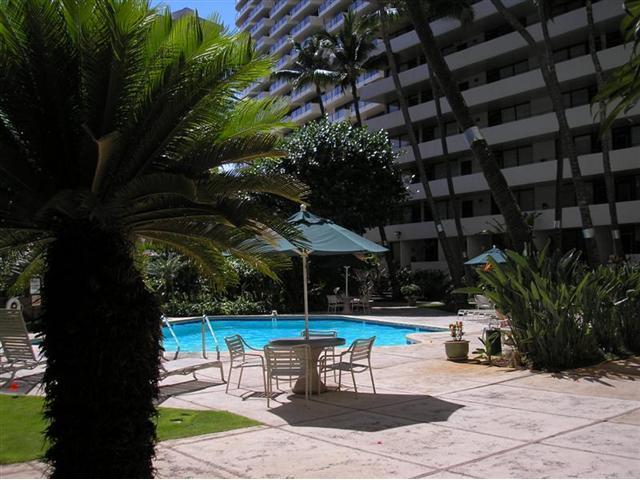 425 Ena Road  Unit B/608