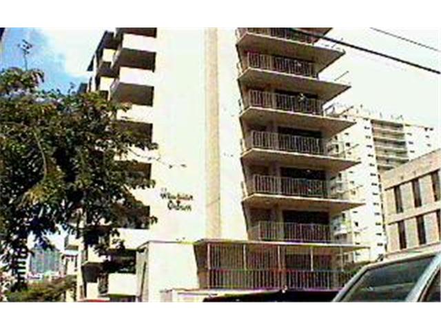 236 Liliuokalani Avenue  Unit 102