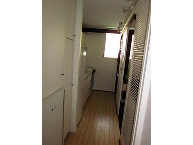 236 Liliuokalani Avenue  Unit 102