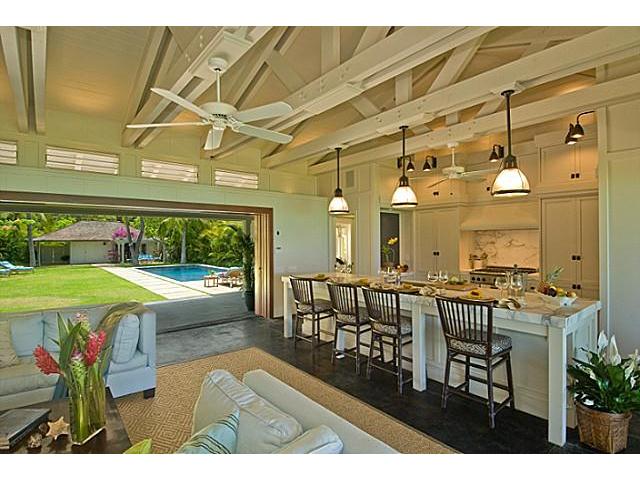 1586 Mokulua Drive  Unit 1