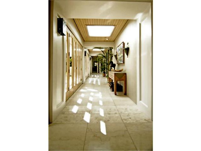 4714 Kahala Avenue 4714 Kahala Avenue