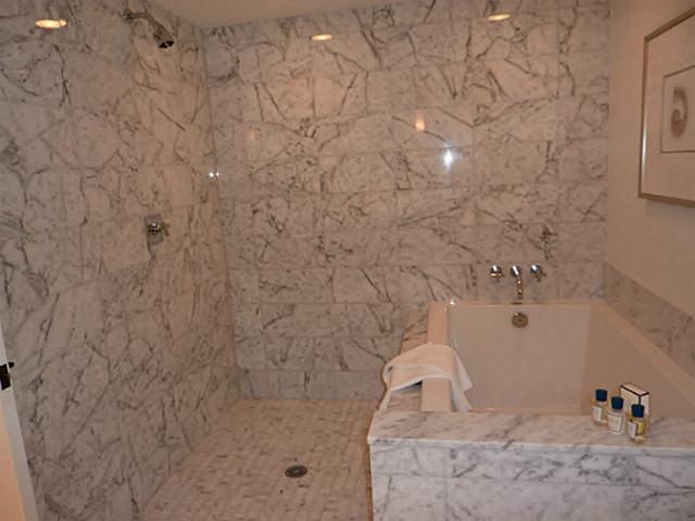 223 Saratoga Road  Unit 1008