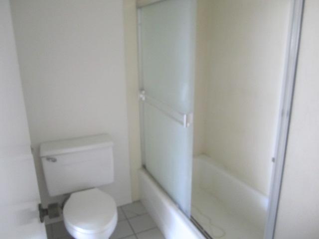 500 University Avenue  Unit 904