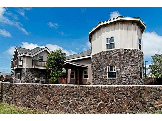 55-689 Wahinepee Street
