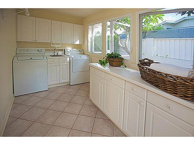 138 Kailuana Place