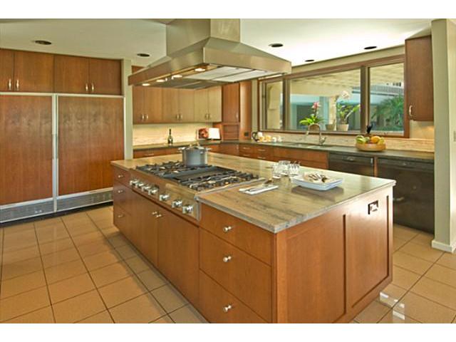 572C N Kalaheo Avenue