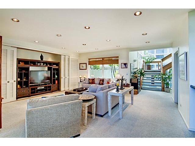 572C N Kalaheo Avenue