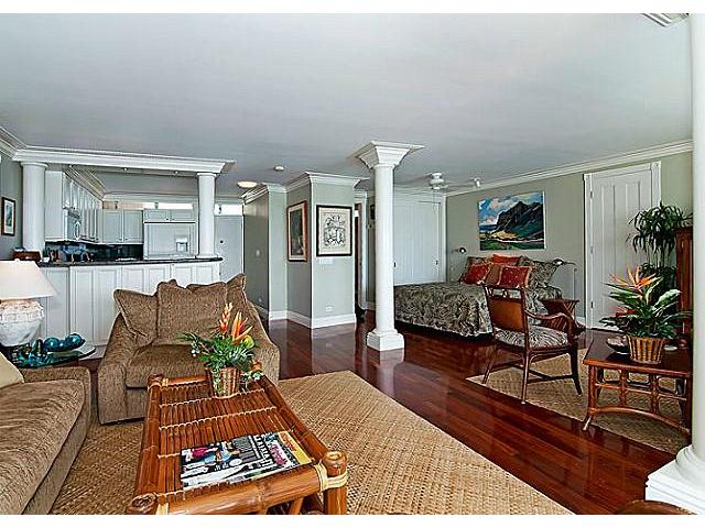 2877 Kalakaua Avenue  Unit 1107