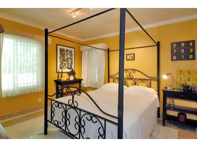 3063 Diamond Head Road