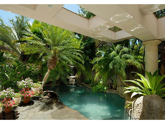 3063 Diamond Head Road