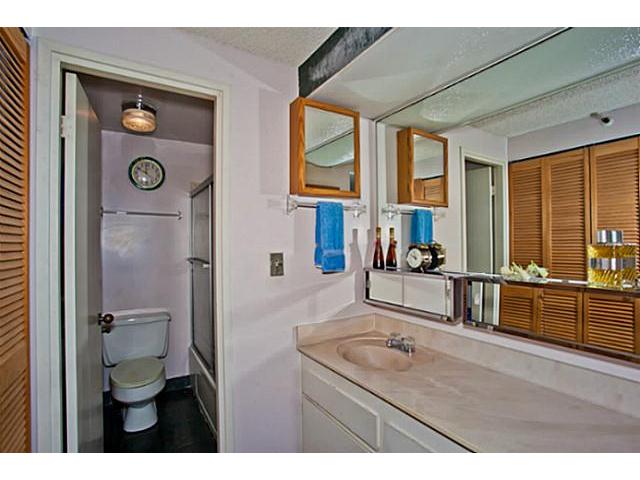 2724 Kahoaloha Lane  Unit 1805