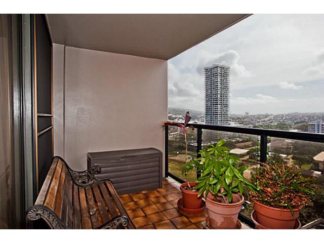 2724 Kahoaloha Lane  Unit 1805