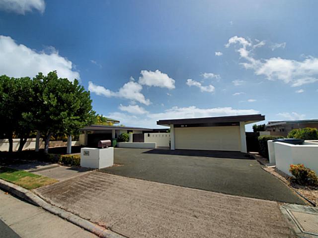 3849 Poka Street 3849 Poka Street