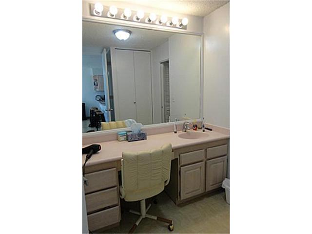 400 Hobron Lane  Unit 2411
