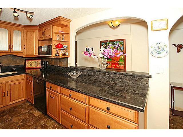 303 Liliuokalani Avenue  Unit 1104
