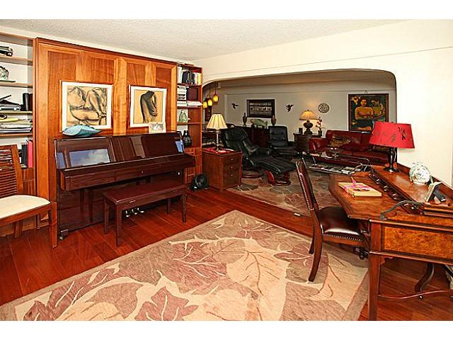 303 Liliuokalani Avenue  Unit 1104