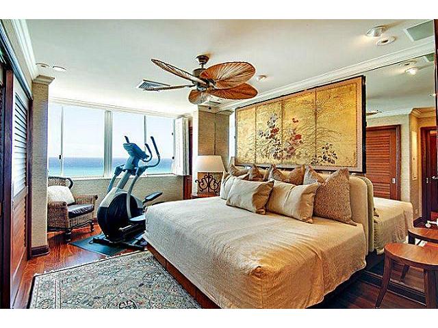 2969 Kalakaua Avenue  Unit 1201